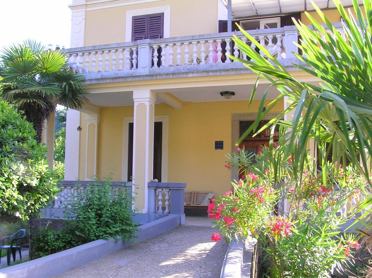 Apartman Villa Amelia Moscenicka Draga Exterior foto